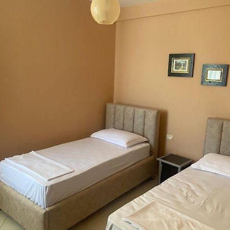 Hoara Holidays Apartment'S Durres Bagian luar foto
