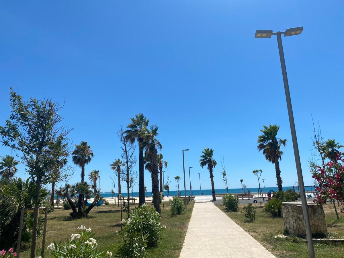 Hoara Holidays Apartment'S Durres Bagian luar foto