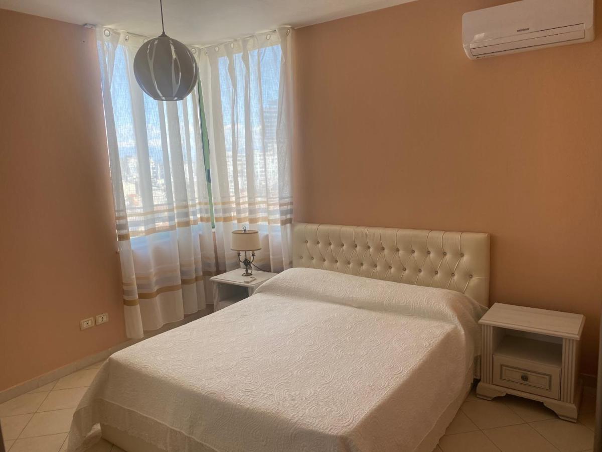 Hoara Holidays Apartment'S Durres Bagian luar foto